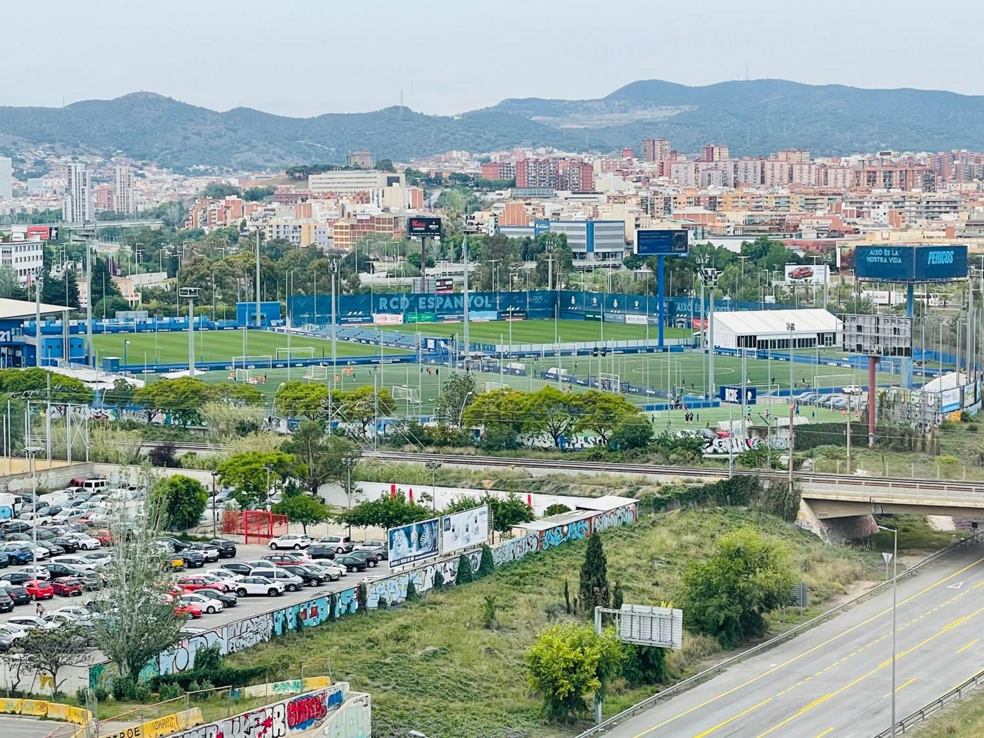 圣阿德里安-德贝索斯Barca 1公寓 外观 照片